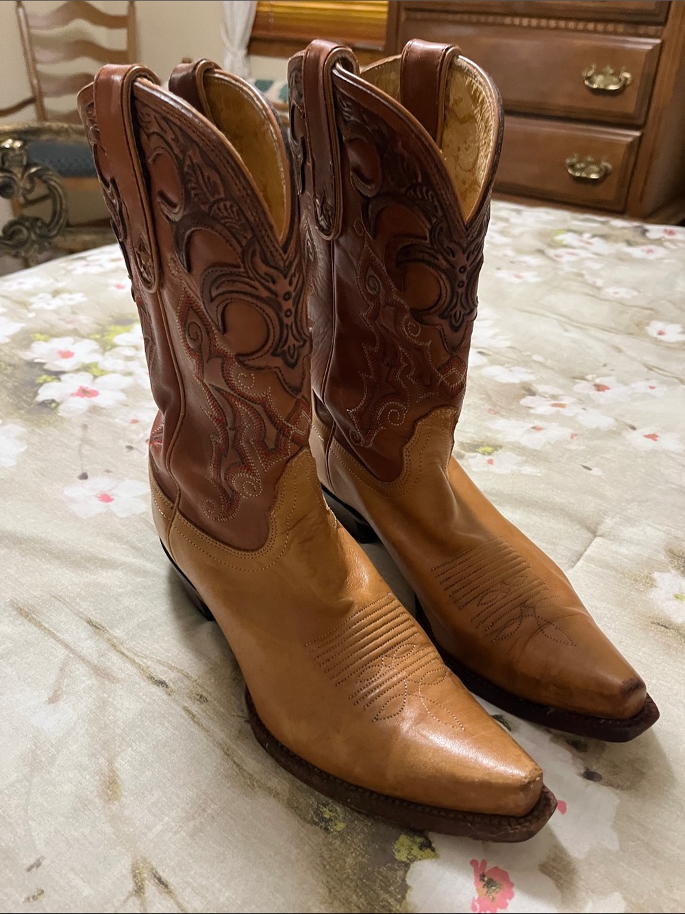 Women’s Tony Lama Tan & Brown Western Cowboy Boots